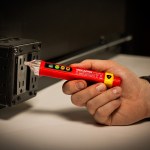 MEGAPRO® 6-in-1 Insulated Multi-bit Screwdriver - 6KITVDE - Lifestyle 2 MEGAPRO® 6-in-1 Insulated Multi-bit Screwdriver - 6KITVDE - Lifestyle 2