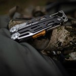 Leatherman® Signal - LM55 - Lifestyle 4 Leatherman® Signal - LM55 - Lifestyle 4