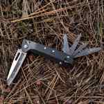 Leatherman® Free™ K4 - Dark Gray - Lifestyle 1 Leatherman® Free™ K4 - Dark Gray - Lifestyle 1