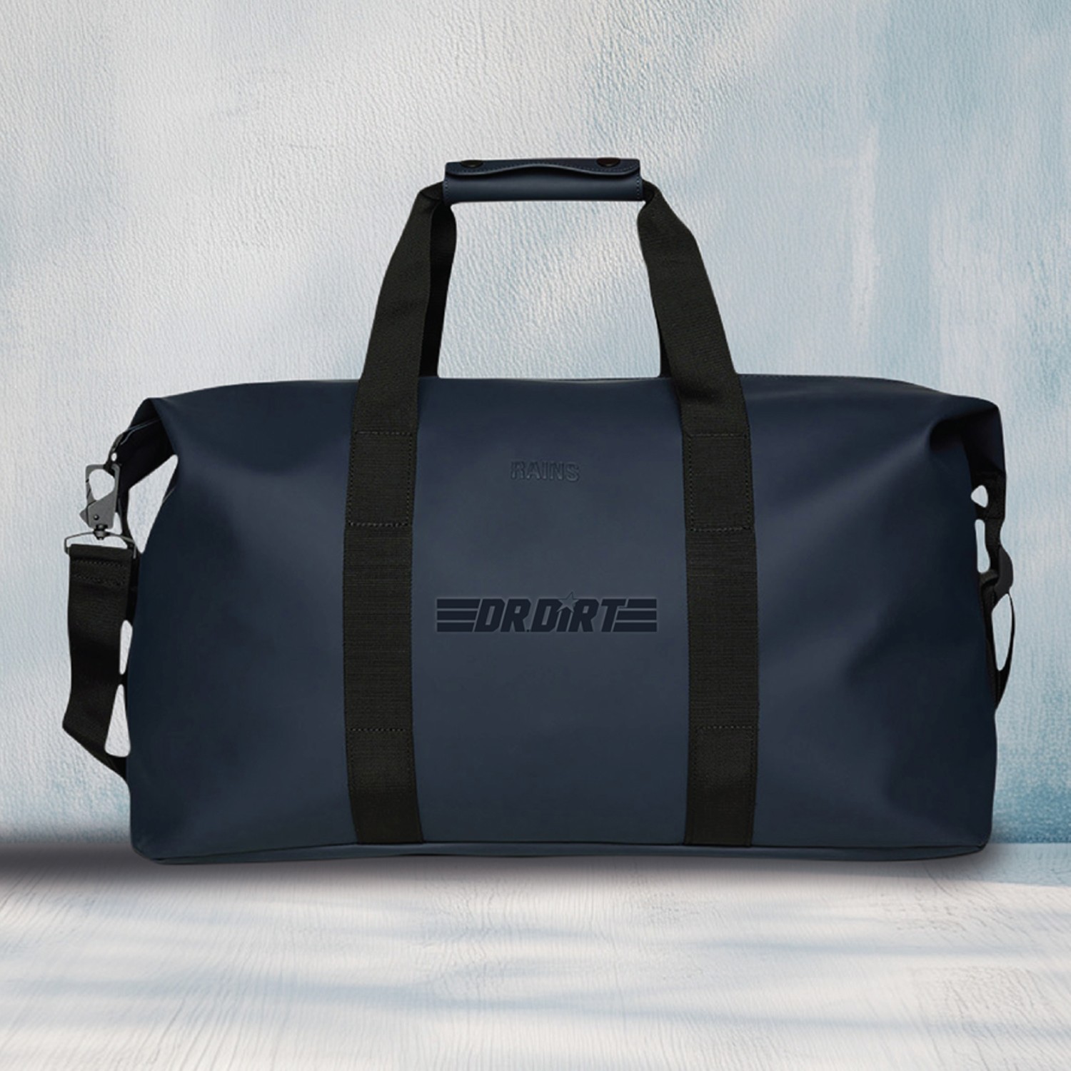 Rains® Hilo Weekend Bag 1