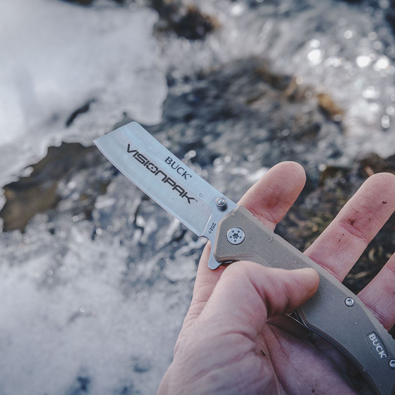Buck® Trunk Knife 1
