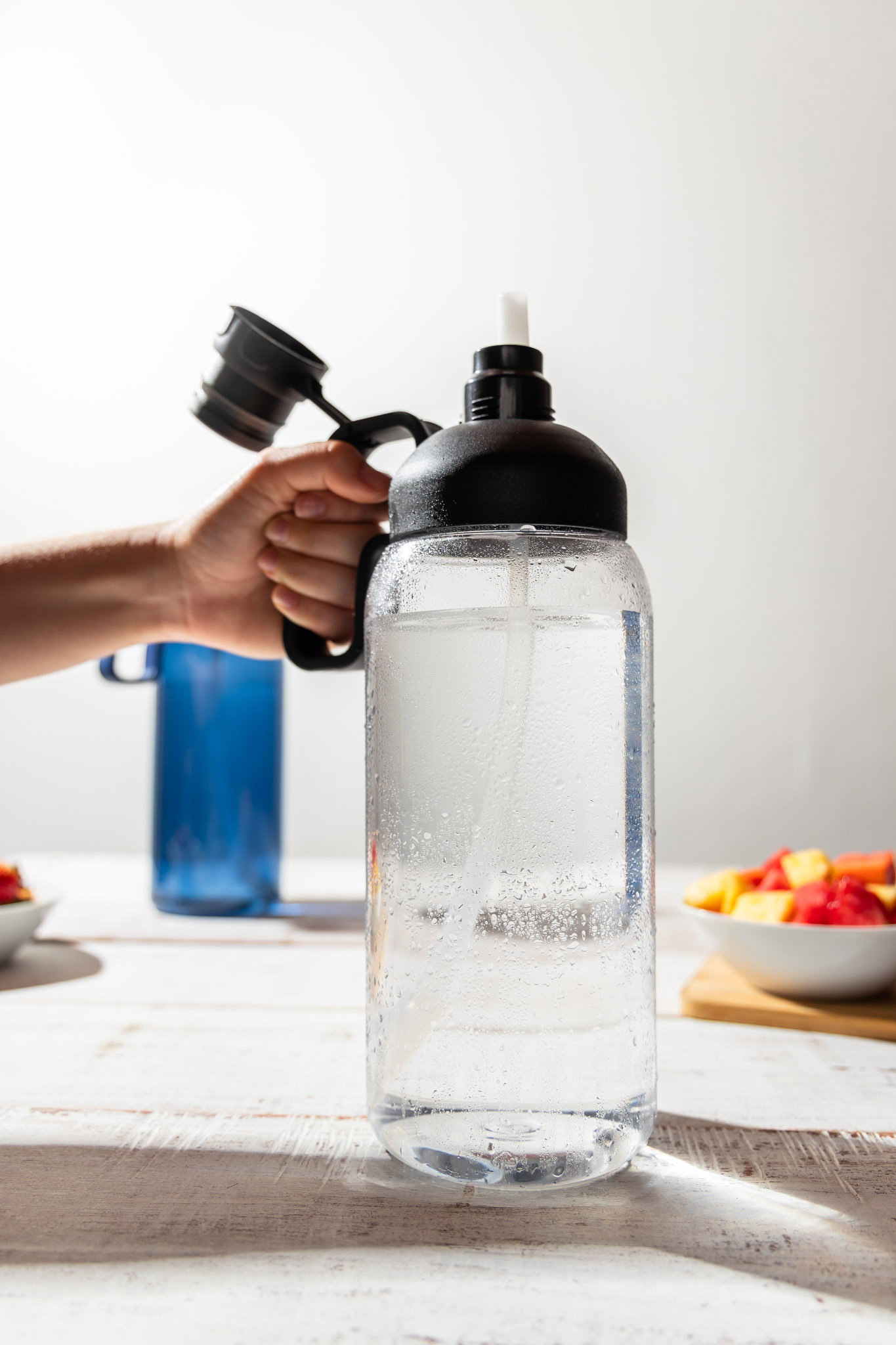 60 oz Himalaya Bottle 1