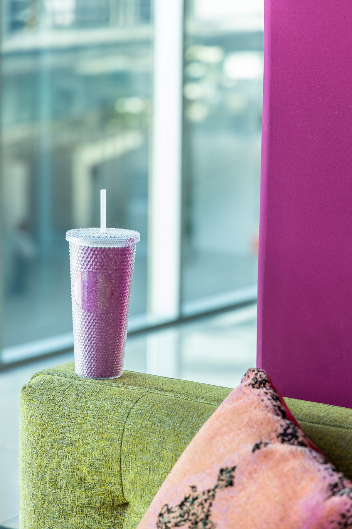 24 oz Bux Glitter Recycled Tumbler 1