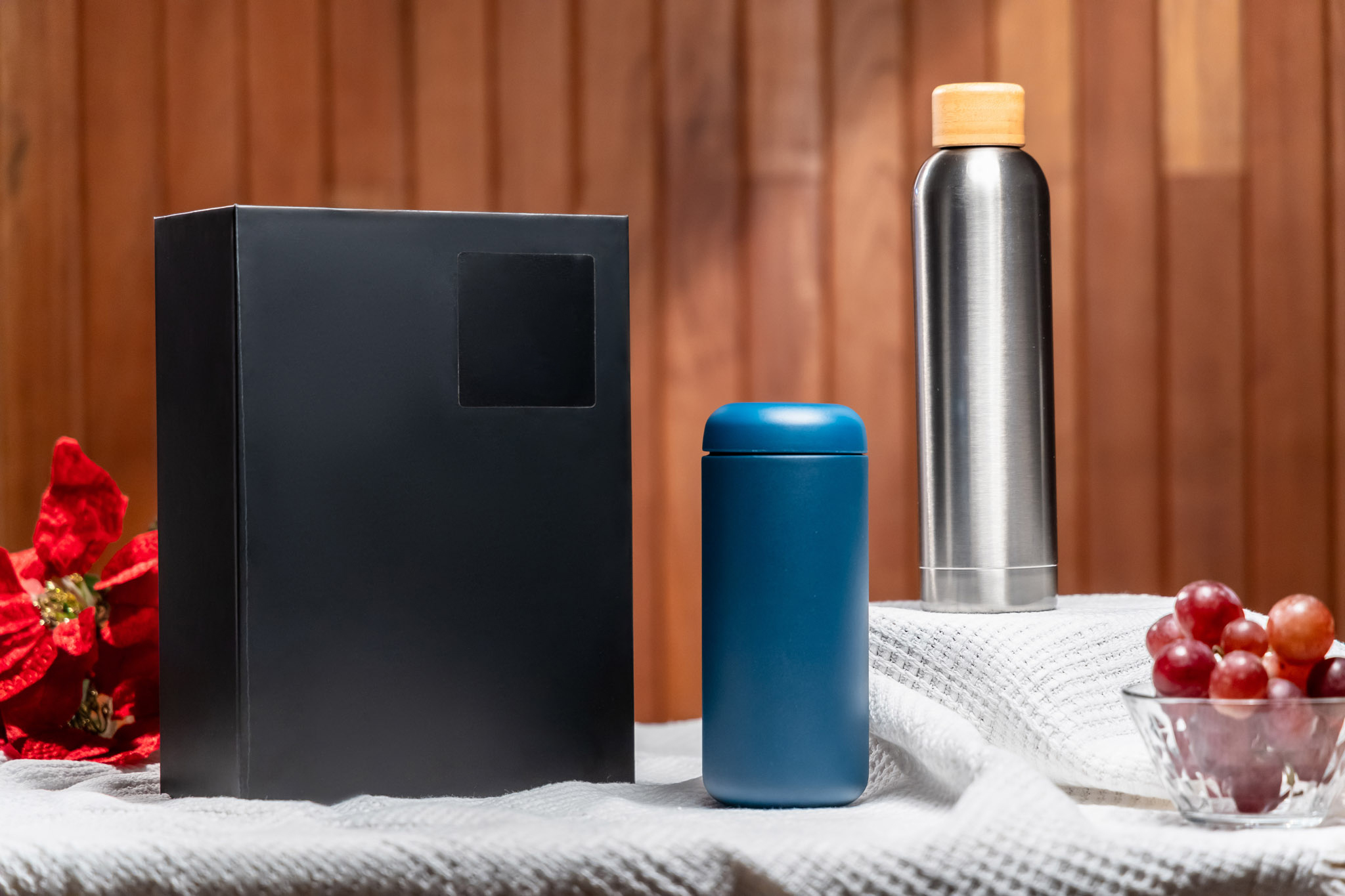 20 Oz. Soho Bottle & 20 Oz Traveler Bottle - Gift Set 1