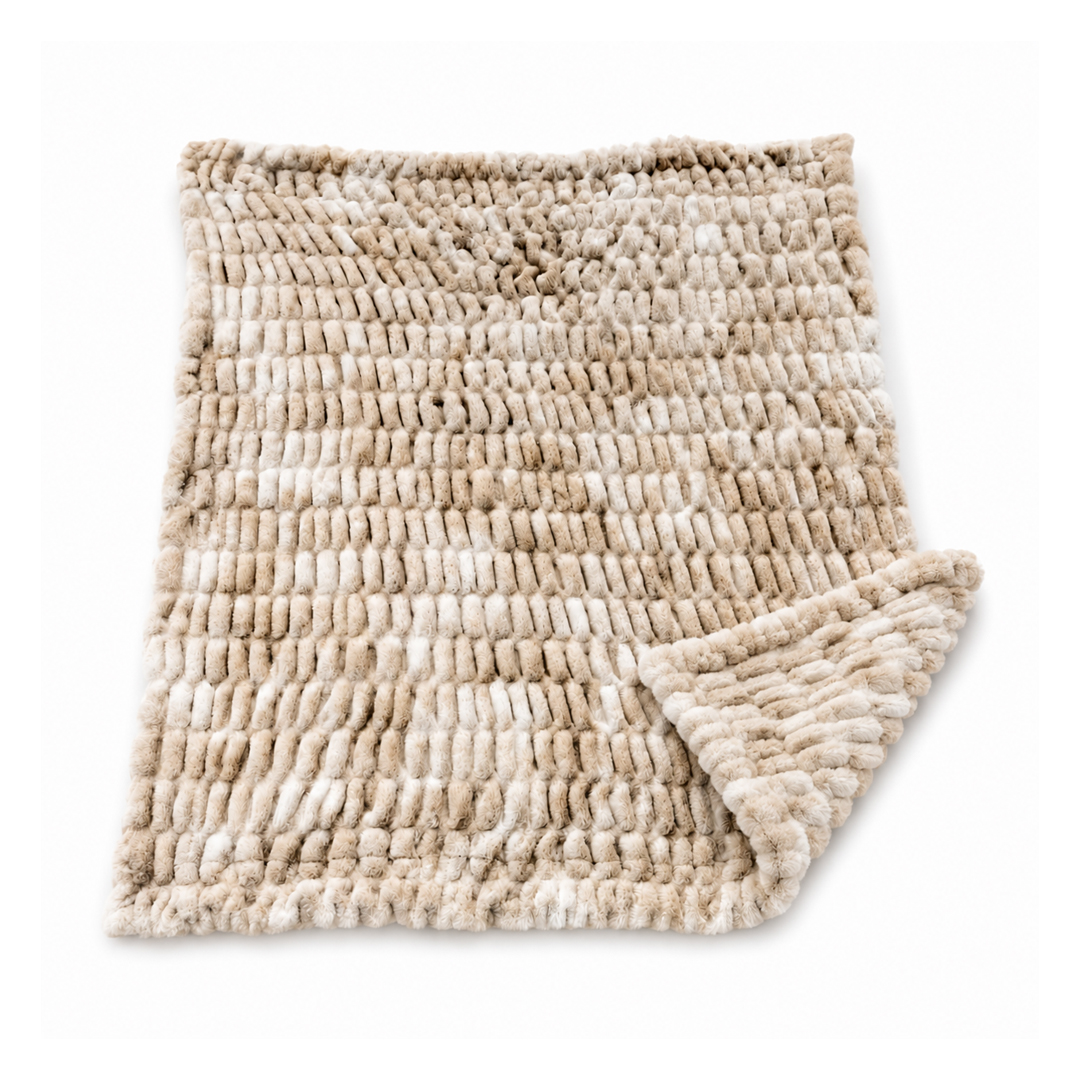 Signature Cloud Luxe Throw Blanket 2