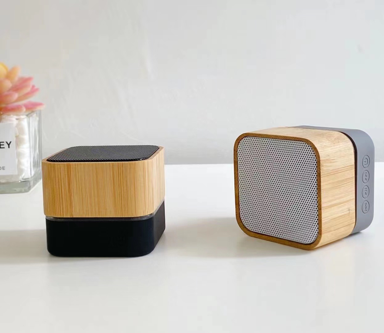 Wooden Portable Bluetooth (V5.0) Speaker (WILDHORSE) 1