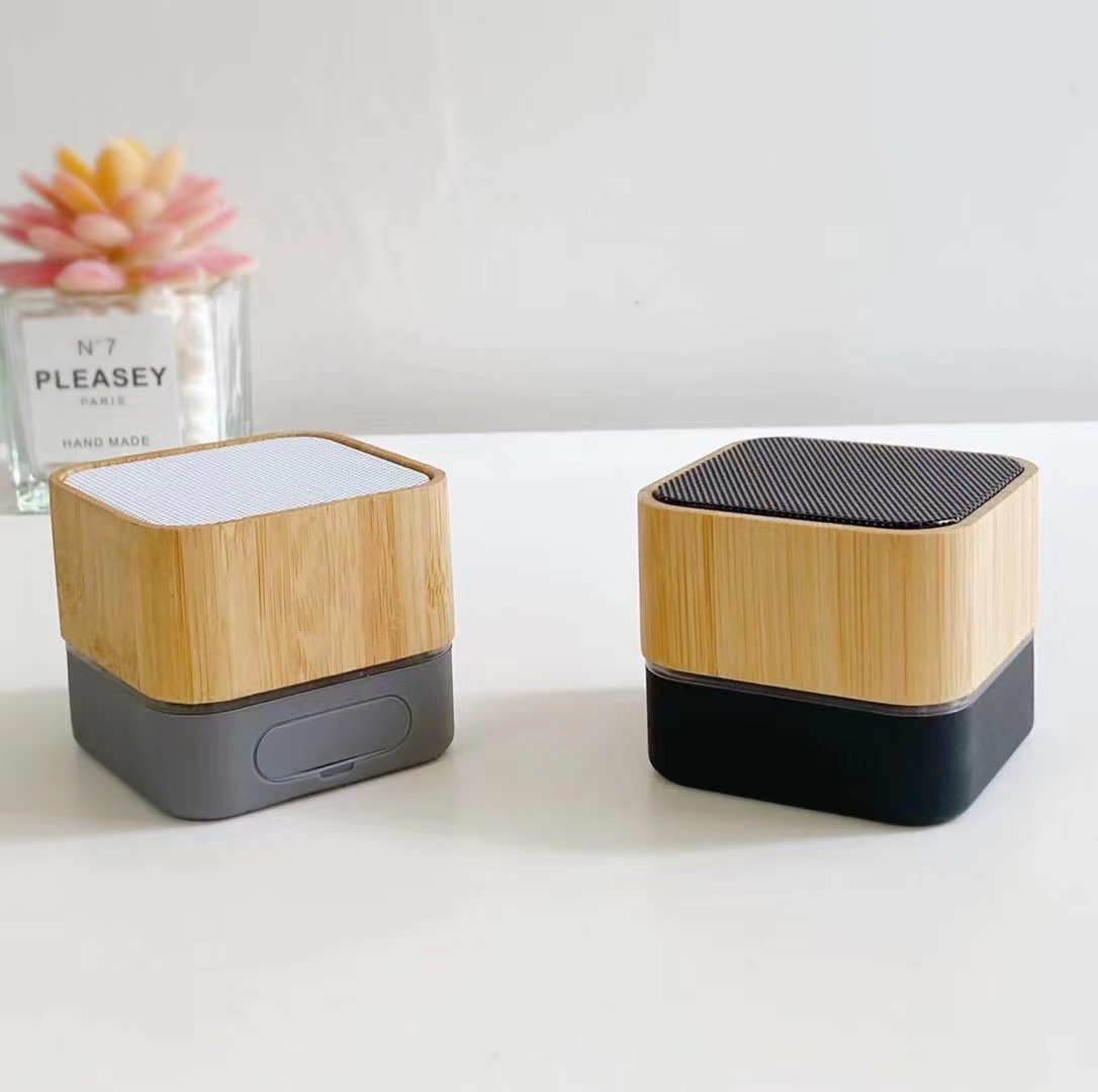 Wooden Portable Bluetooth (V5.0) Speaker (WILDHORSE) 1