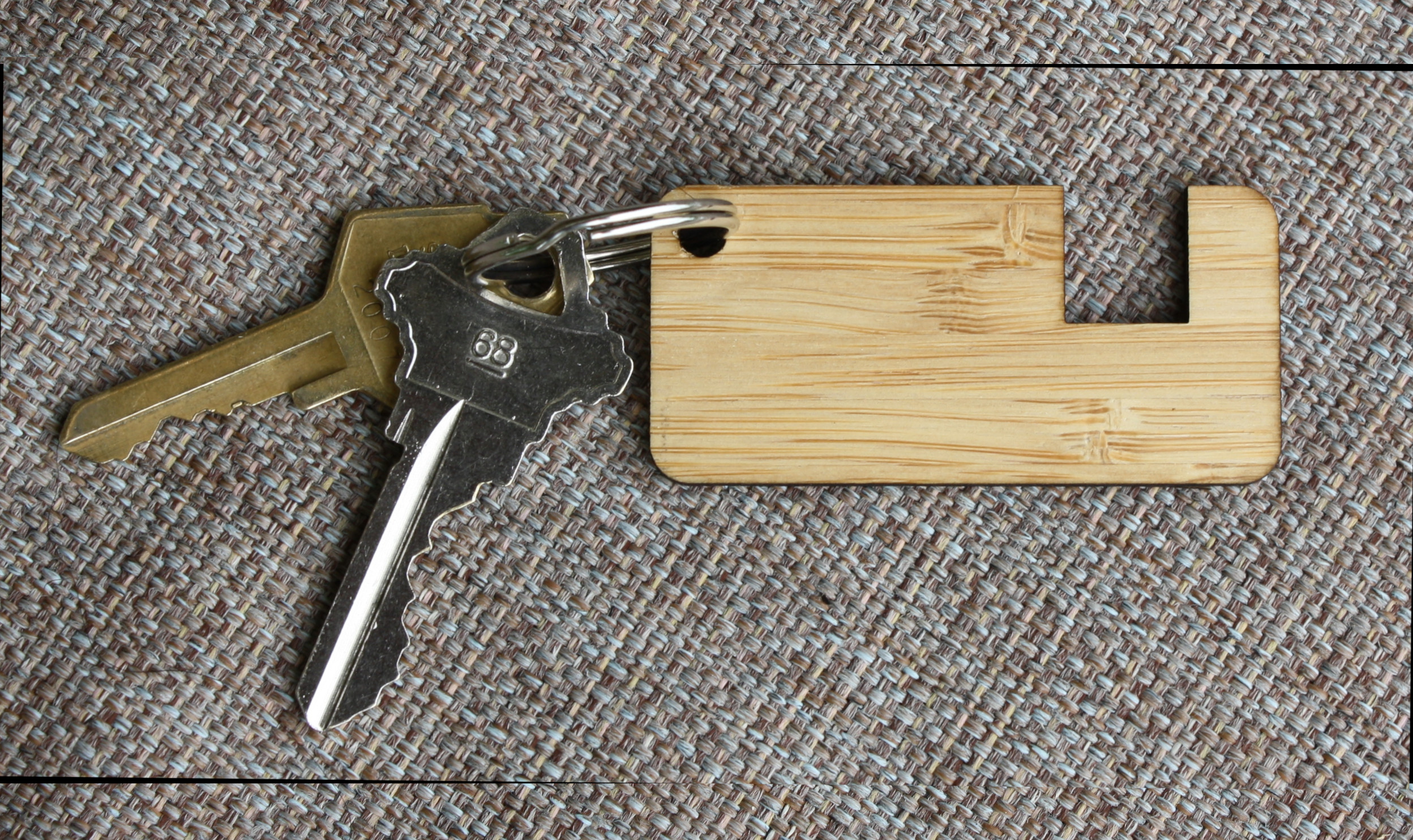 Keychain Bamboo Phone Stand 1