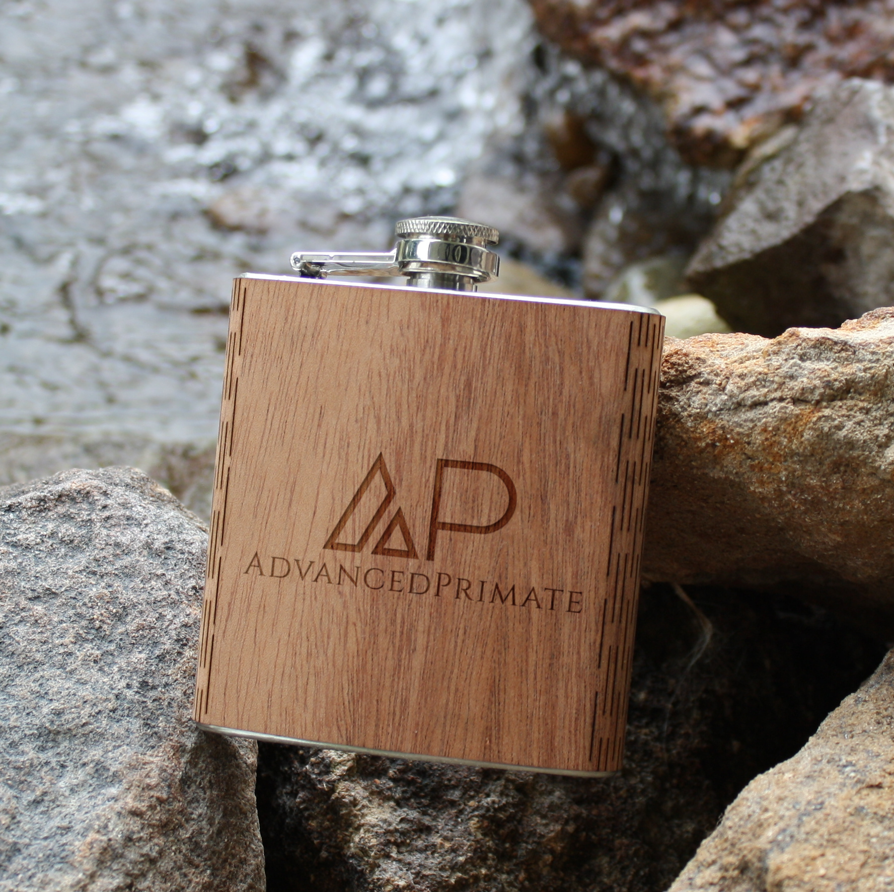 6 Oz. Wooden Hip Flask (COLUMBIA) 1