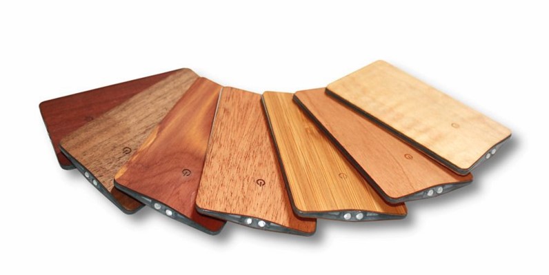 Wooden Credit-Card LED Flashlight (LIVINGSTON) 1