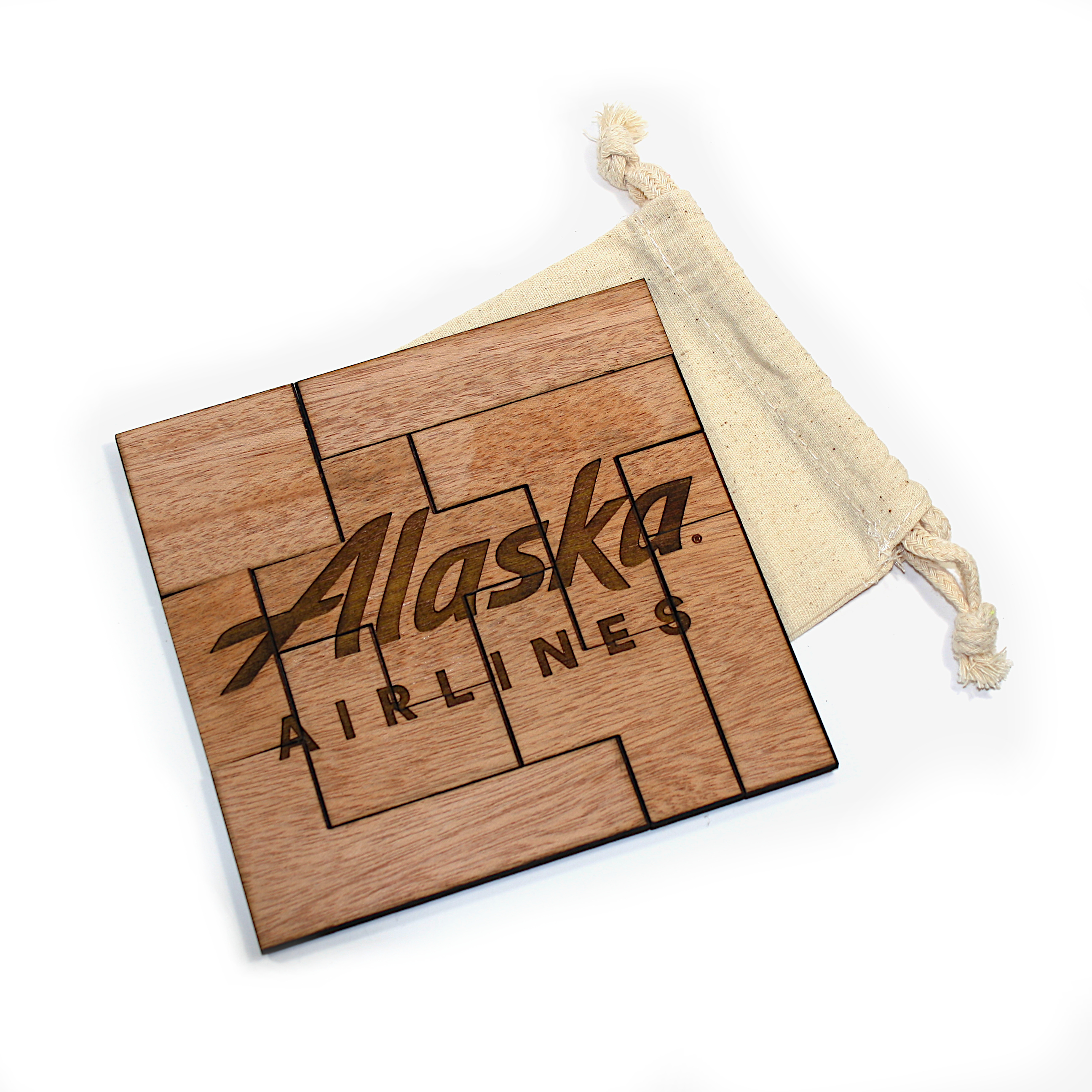 Wooden Logo Puzzle (GARFIELD) 1