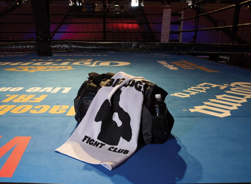 Jewel Collection Sport Towel (Embroidery) 1 Jewel Collection Sport Towel (Embroidery) 1