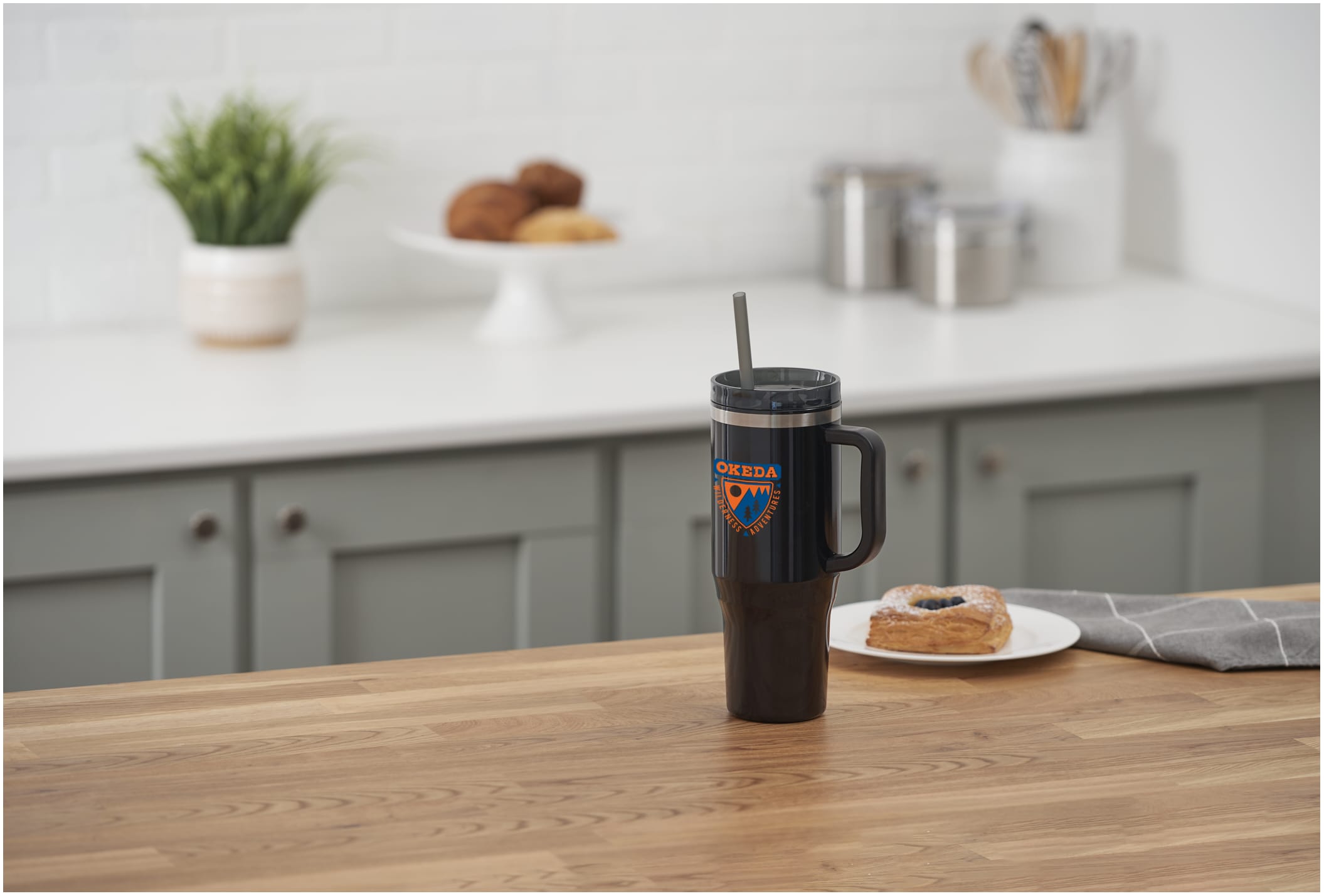 Thor 40 oz Eco-Friendly Straw Tumbler 1