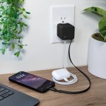 Wally Stretch 35 Wall Charger with cable - 7125-09BKFront Wally Stretch 35 Wall Charger with cable - 7125-09BKFront