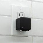 Wally Stretch 35 Wall Charger with cable - 7125-09BKFront Wally Stretch 35 Wall Charger with cable - 7125-09BKFront