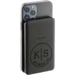 mophie® Snap+ Mini 5000 mAh Wireless Power Bank - 7124-11BKAngle-Right mophie® Snap+ Mini 5000 mAh Wireless Power Bank - 7124-11BKAngle-Right