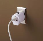 SKROSS World Travel Adapter PRO World & USB - 9444-03WHAngle-Left SKROSS World Travel Adapter PRO World & USB - 9444-03WHAngle-Left