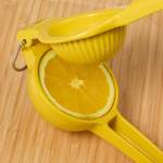 Kitchi Lemon Squeezer - SM-2260YWFront Kitchi Lemon Squeezer - SM-2260YWFront