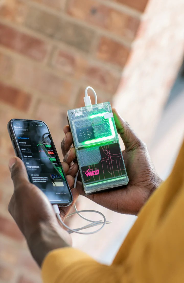 Elexa 20,000mAh Silver Power Bank 1 Elexa 20,000mAh Silver Power Bank 1