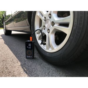 Digital Tire Inflator / Air Pump 1 Digital Tire Inflator / Air Pump 1