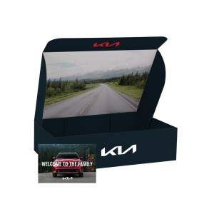 14" x 10" x 4" Custom White Corrugate Gift Box and 4" x 6" Card 1 14" x 10" x 4" Custom White Corrugate Gift Box and 4" x 6" Card 1