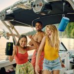 Logitech® Ultimate Ears EVERBOOM Speaker - Group (Lifestyle) Logitech® Ultimate Ears EVERBOOM Speaker - Group (Lifestyle)