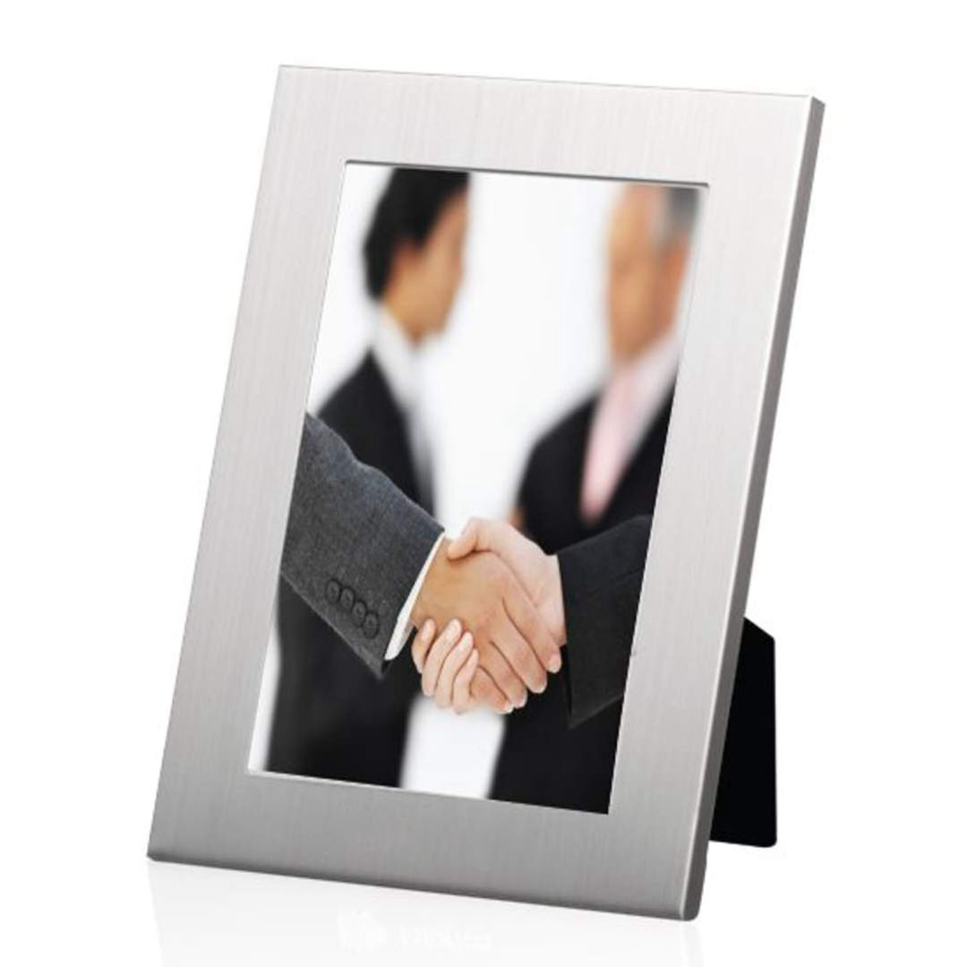 Lauretta Frame 1
