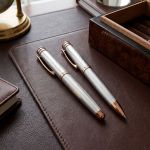 Cerruti 1881® Austin Diamond Ballpoint & Rollerball Pen Set - Group (Glamour) Cerruti 1881® Austin Diamond Ballpoint & Rollerball Pen Set - Group (Glamour)
