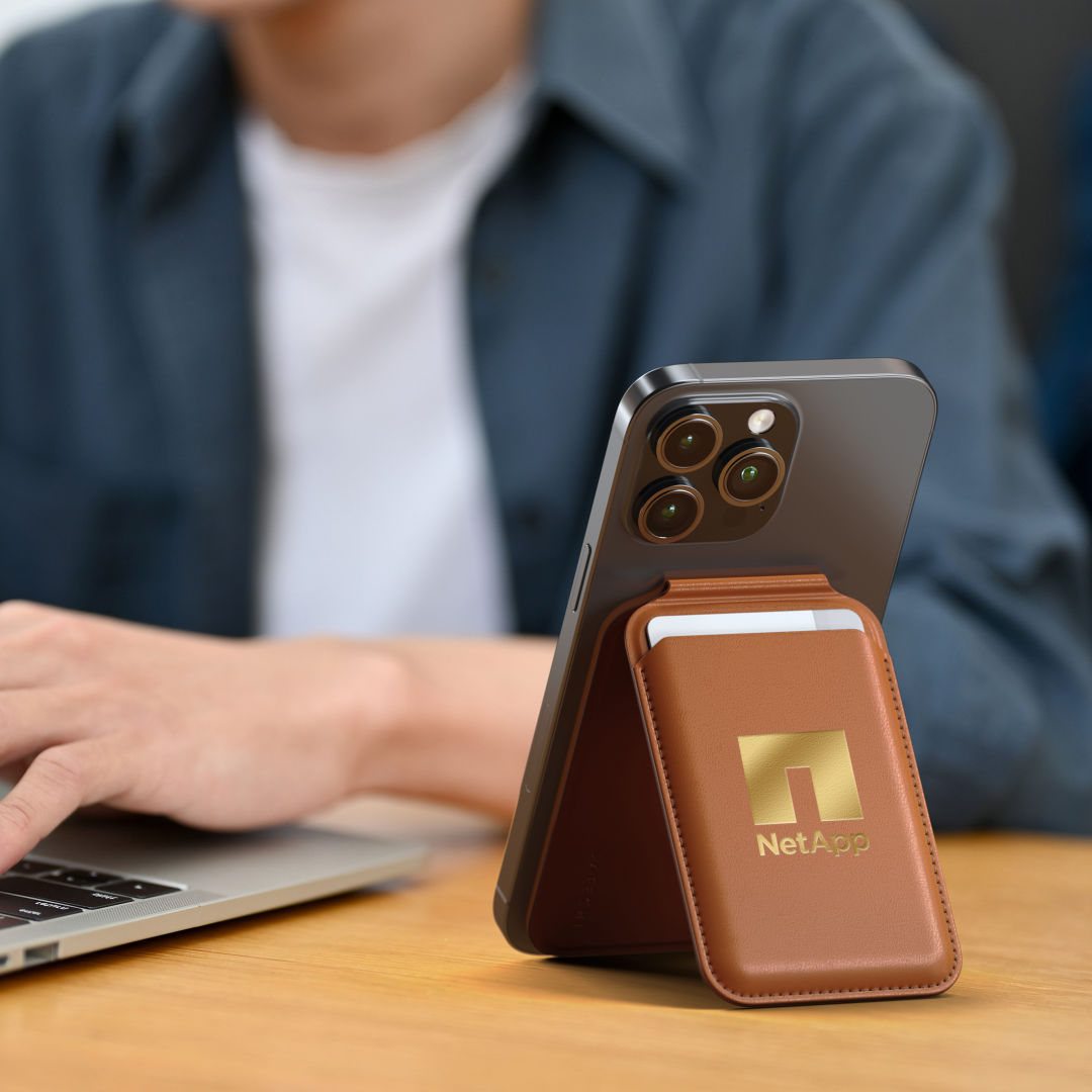 SATECHI® Magnetic Wallet Stand 1