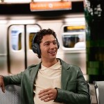 JBL Live 780NC Over-Ear Wireless Headphones - Black JBL Live 780NC Over-Ear Wireless Headphones - Black