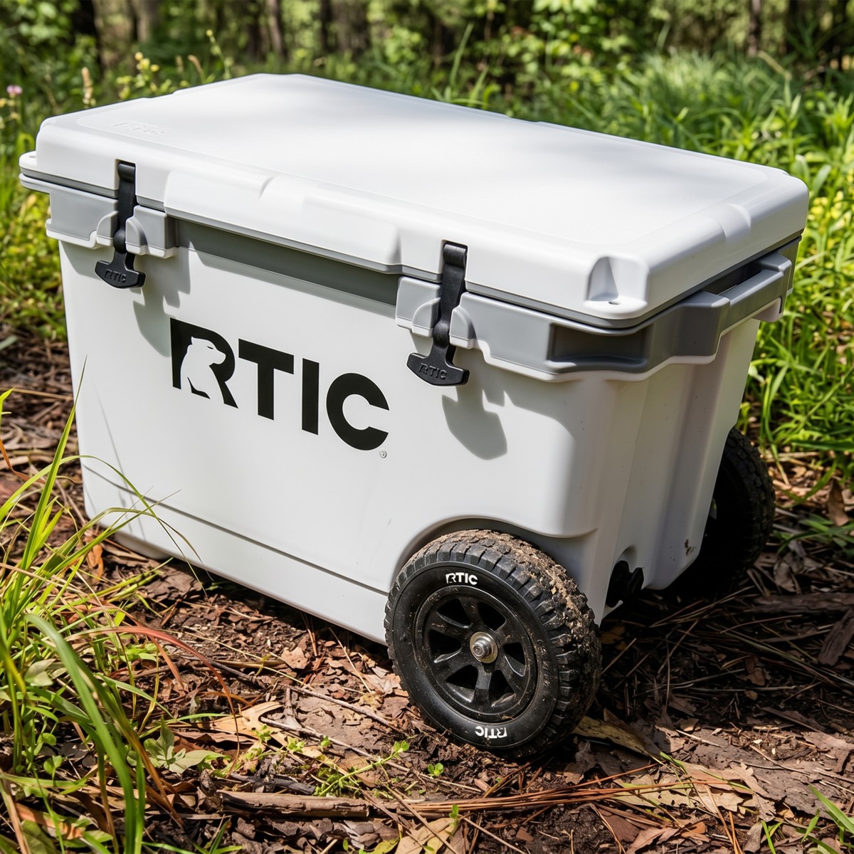 RTIC 52 QT Ultra-Light Wheeled Cooler 1