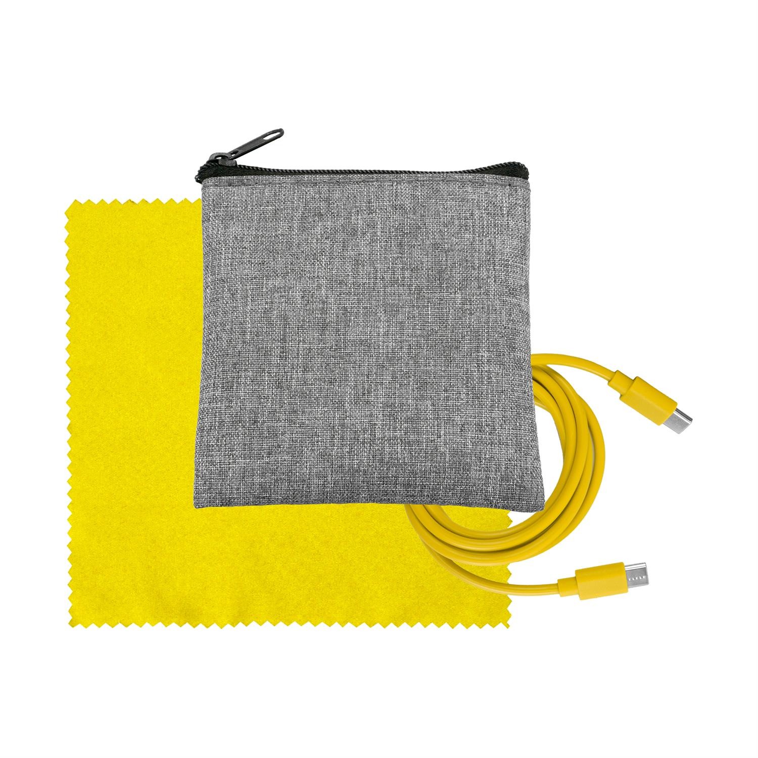Recycled A+C to C Cable & Cloth Set 1
