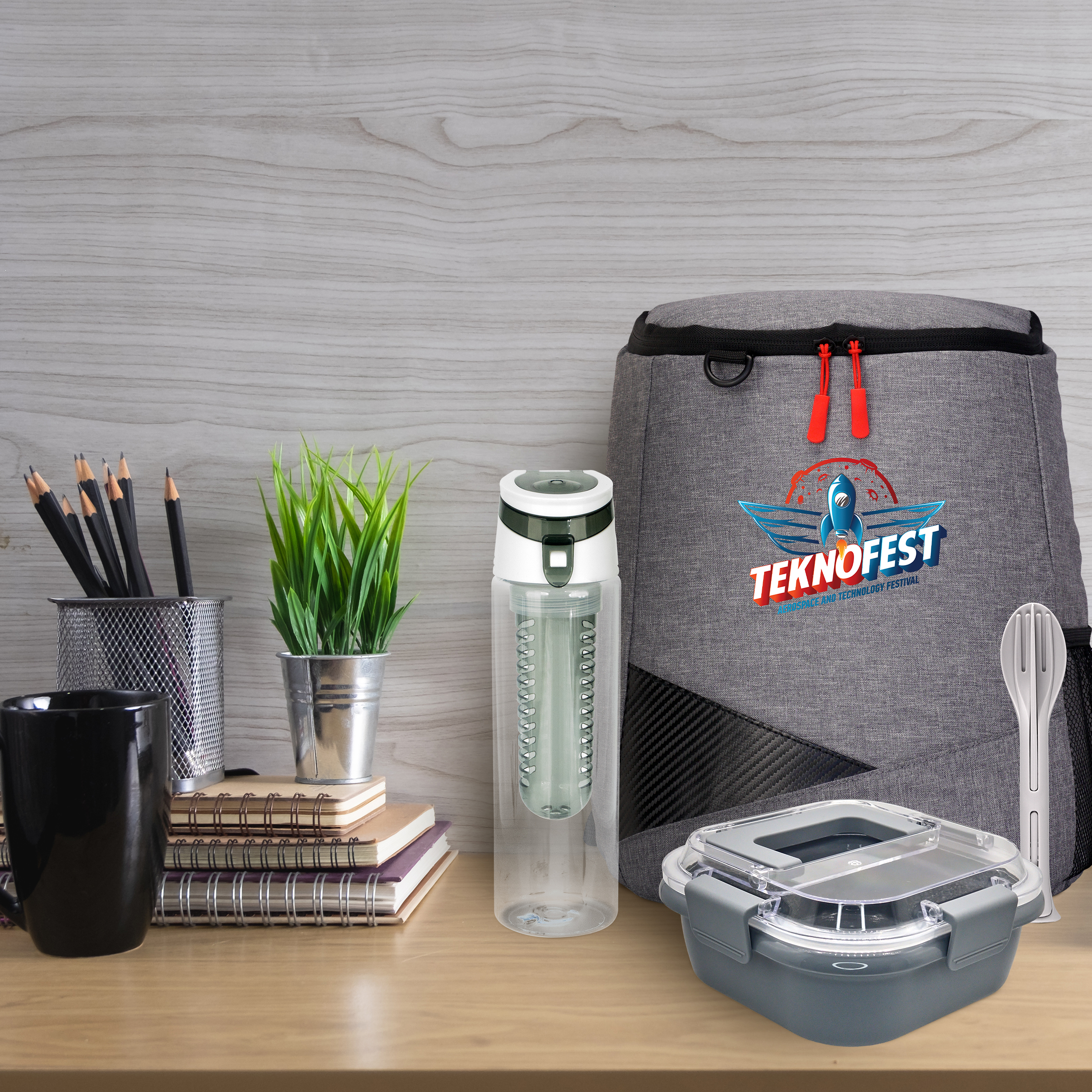 Trendy Lunch Box & Utensil Backpack Set 1