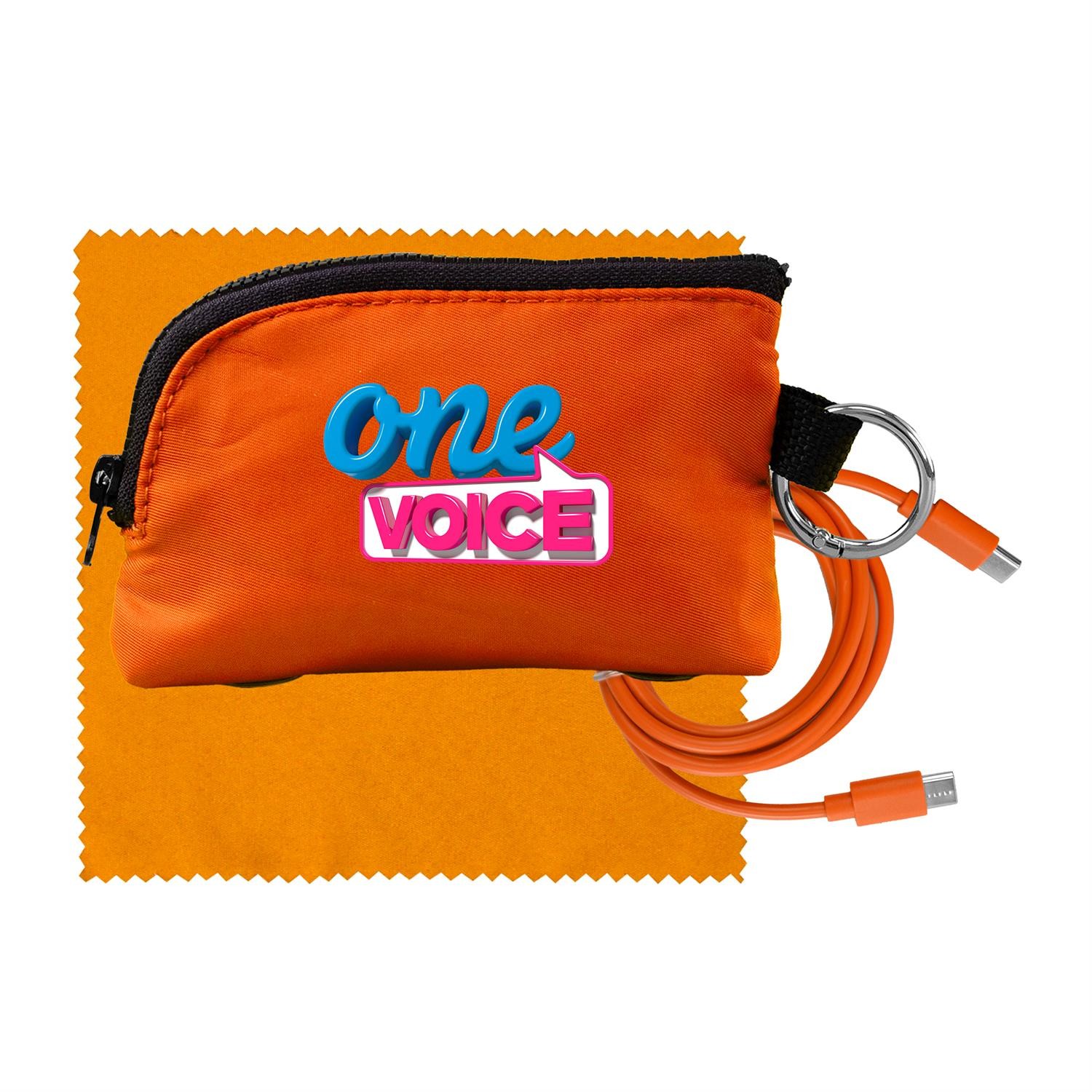 Zip Around C to C Cable & Cloth Set 1