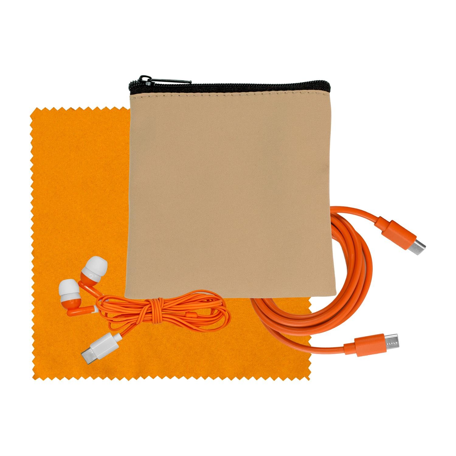 Tan Executive C to C Cable, Cloth & Ear Bud Set 1