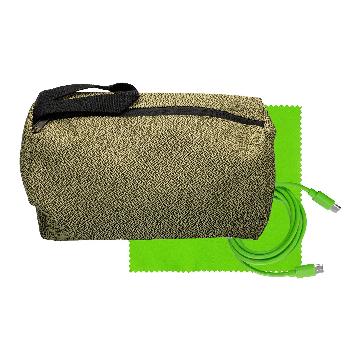Speck C to C Cable & Cloth Set 1