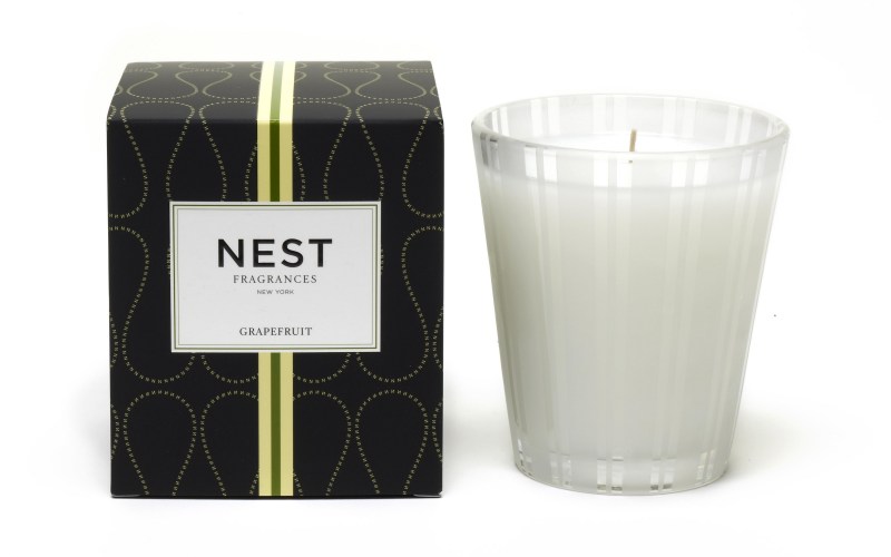 NEST Fragrances Grapefruit Classic Candle 2 NEST Fragrances Grapefruit Classic Candle 2