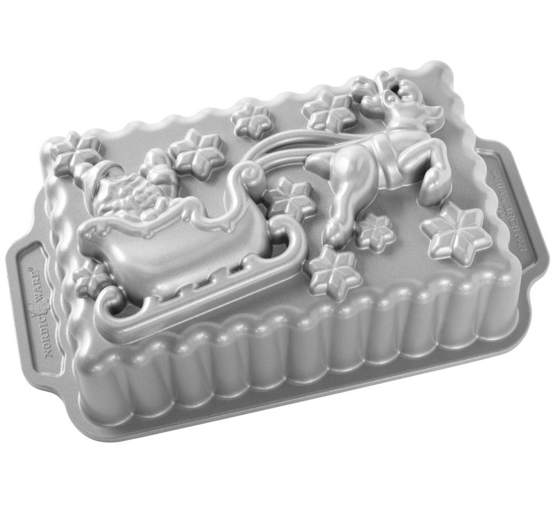 Nordic Ware Santa%27s Sleigh Loaf Pan 2 Nordic Ware Santa%27s Sleigh Loaf Pan 2