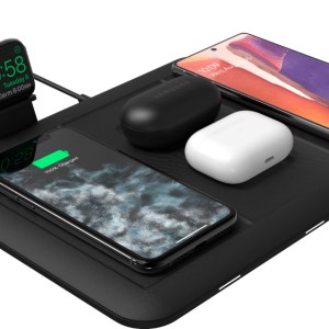 mophie Mophie 4-In-1 Wireless Charging Mat 2 mophie Mophie 4-In-1 Wireless Charging Mat 2