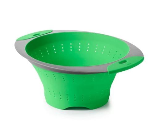 OXO 3.5 Qt. Collapsible Colander 2 OXO 3.5 Qt. Collapsible Colander 2