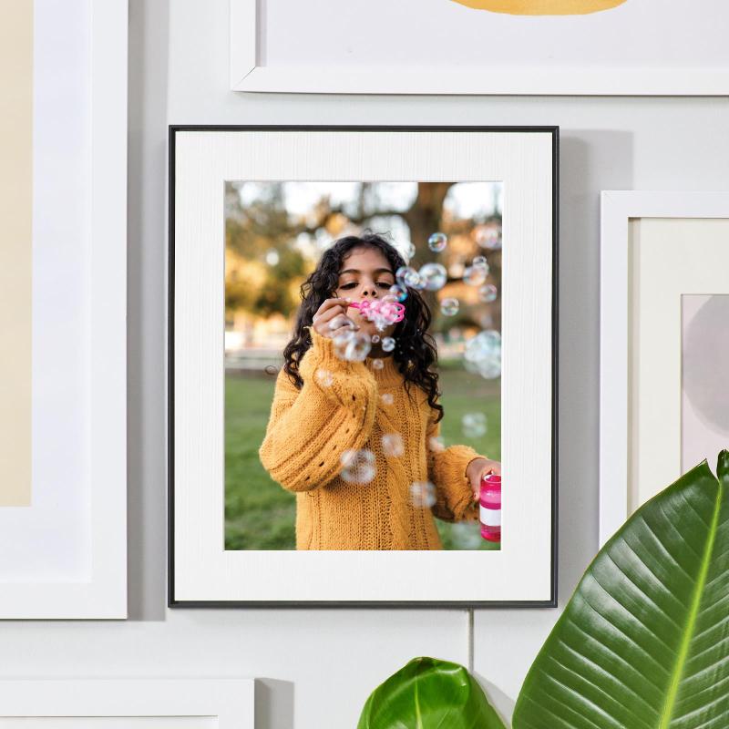 Aura Walden 15" Digital Photo Frame In Matte Black 2 Aura Walden 15" Digital Photo Frame In Matte Black 2