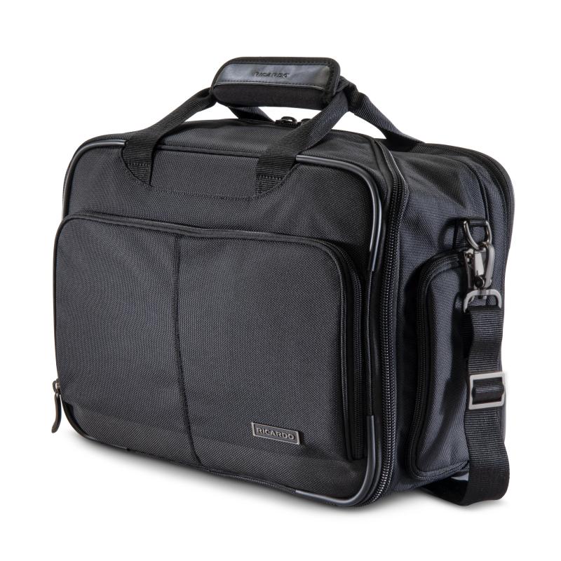 Ricardo Beverly Hills - Flight Essentials Ss Deluxe Boarding Bag Luggage - Black 2 Ricardo Beverly Hills - Flight Essentials Ss Deluxe Boarding Bag Luggage - Black 2