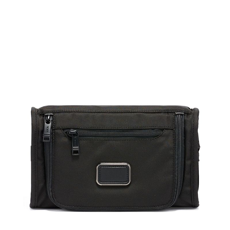 TUMI™ Alpha 3 Travel Kit 2 TUMI™ Alpha 3 Travel Kit 2