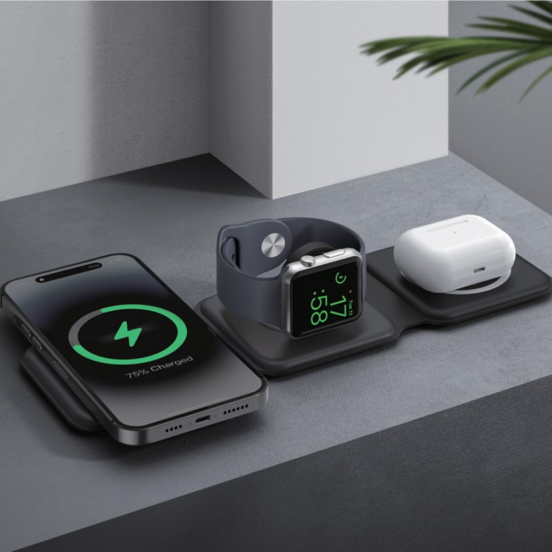 Trio Pro - 3-In-1 Travel Charger With Case - Black 1 Trio Pro - 3-In-1 Travel Charger With Case - Black 1