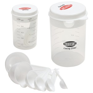 Recipe-Ready Measuring Cup Set & Strainer 1 Recipe-Ready Measuring Cup Set & Strainer 1