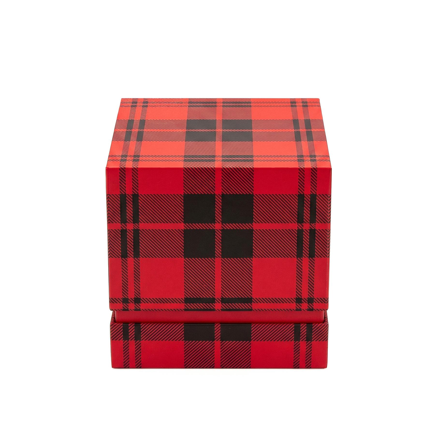 Ember 10 Oz Patterned Glass Candle With Acacia Wood Lid 1