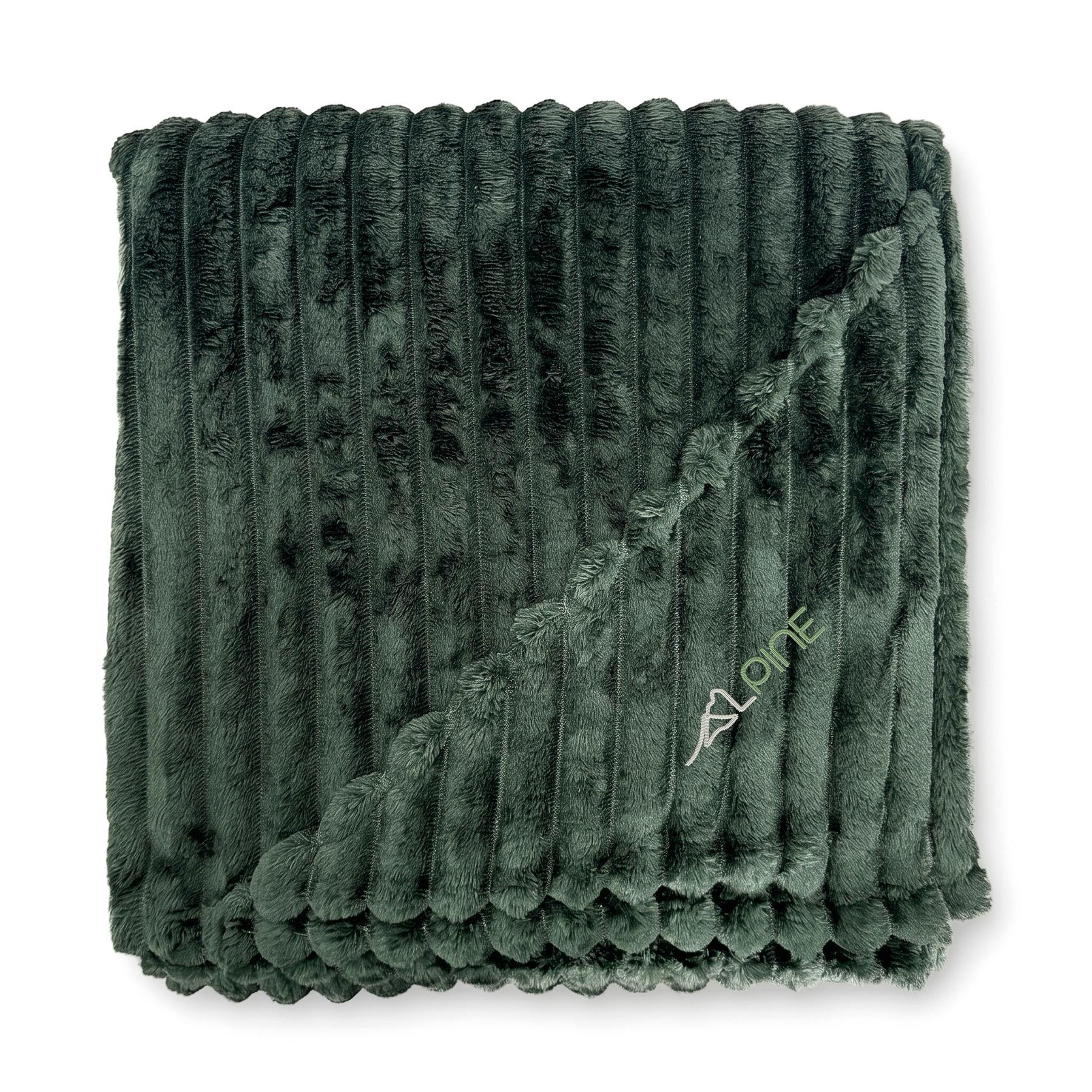 Alpine Faux Fur Polyester Blanket 1