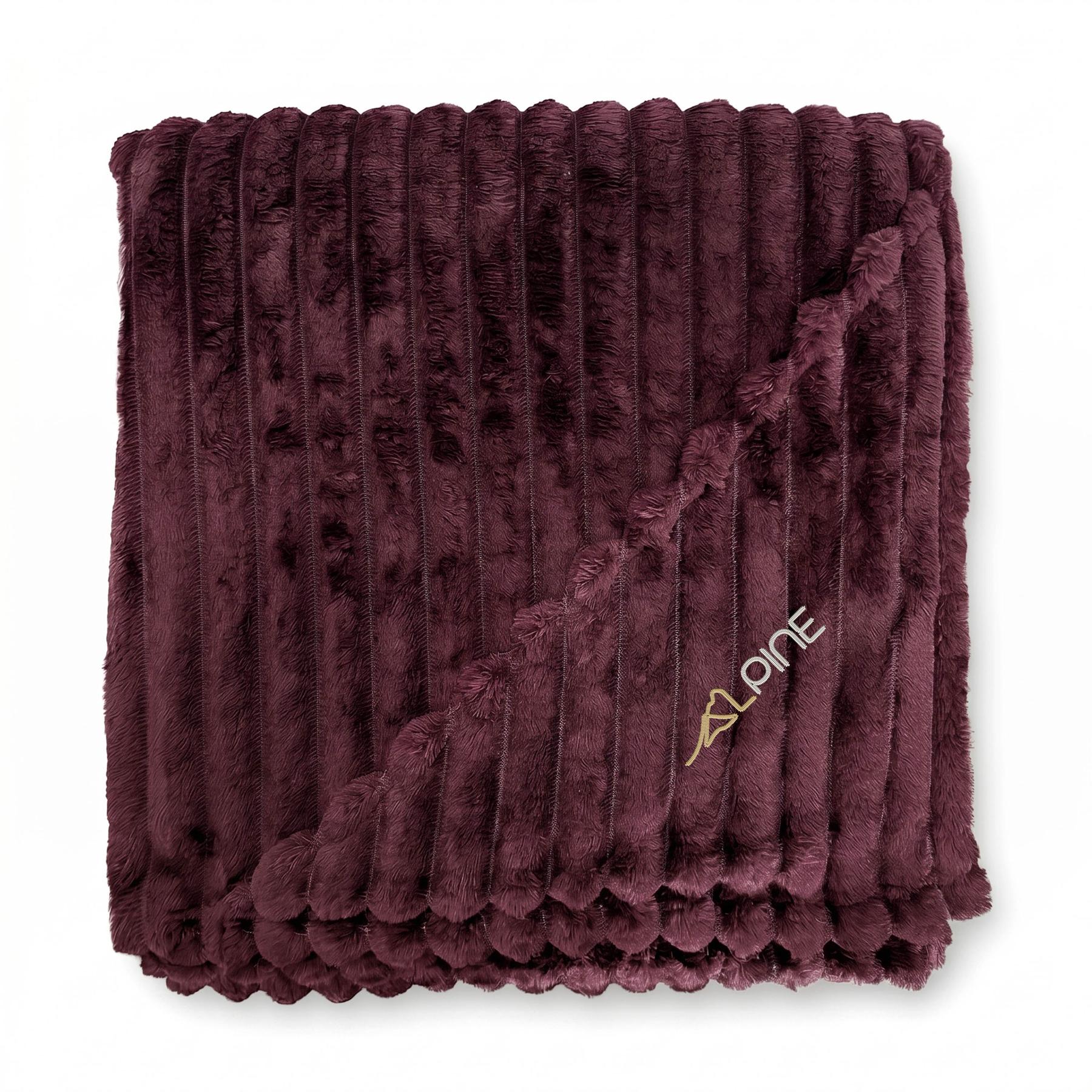 Alpine Faux Fur Polyester Blanket 1