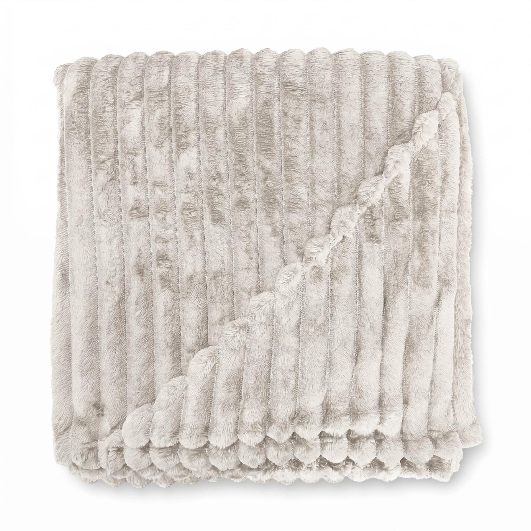 Alpine Faux Fur Polyester Blanket 1