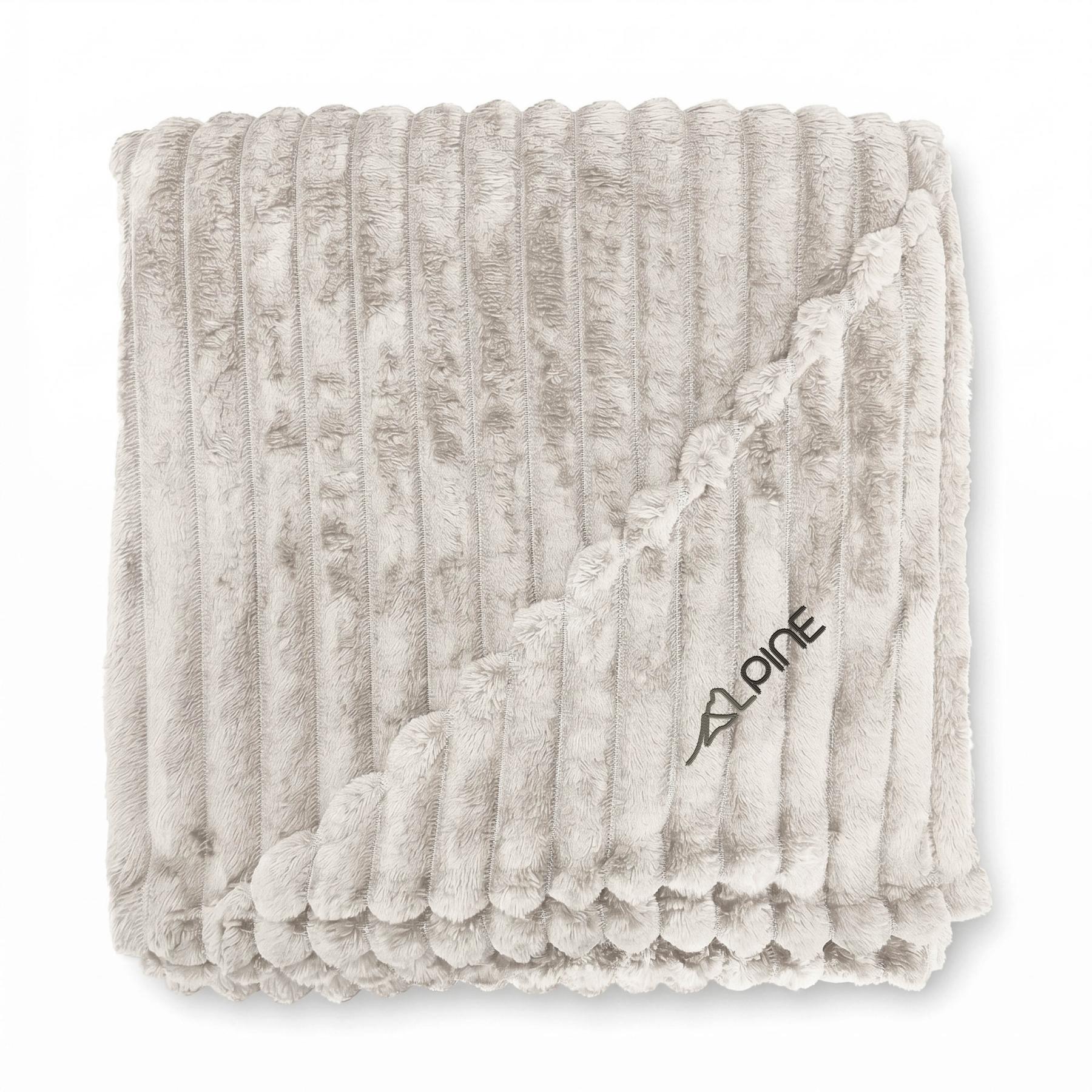 Alpine Faux Fur Polyester Blanket 1